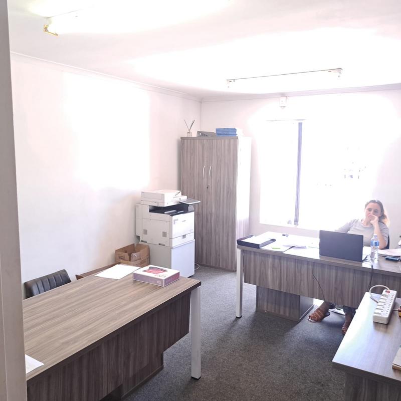 To Let commercial Property for Rent in Deal Party Eastern Cape